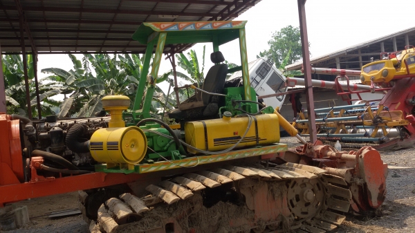 ขายรถตีดิน