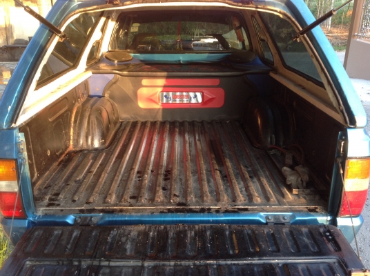 มิตซูบิชิ แอร์โร่บอดี้ L200