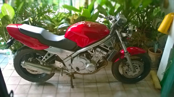 Honda  CB-1
