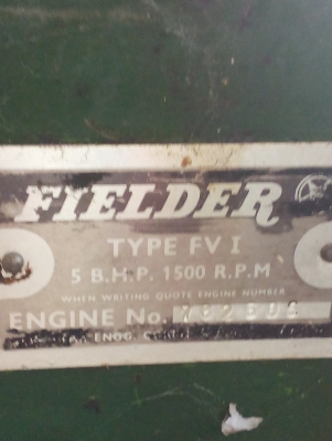 เครื่องยนต์ดีเซลสูบตั้ง  FIELDER รุ่น FV I ขนาด 5 แรงม้า เก็บไว้ไม่ได้ใข้งาน