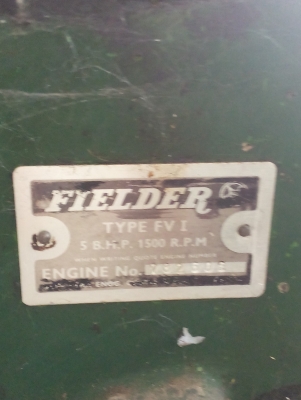 เครื่องยนต์ดีเซลสูบตั้ง  FIELDER รุ่น FV I ขนาด 5 แรงม้า เก็บไว้ไม่ได้ใข้งาน
