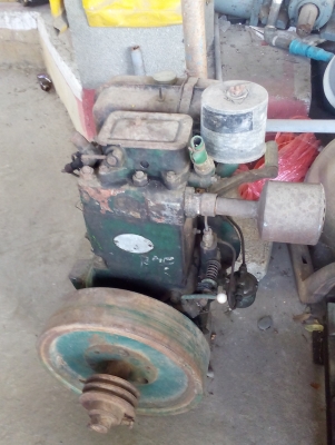 เครื่องยนต์ดีเซลสูบตั้ง  FIELDER รุ่น FV I ขนาด 5 แรงม้า เก็บไว้ไม่ได้ใข้งาน