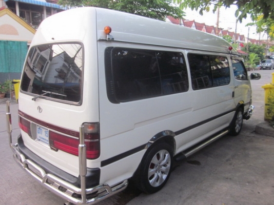 รถตู้ รถตู้