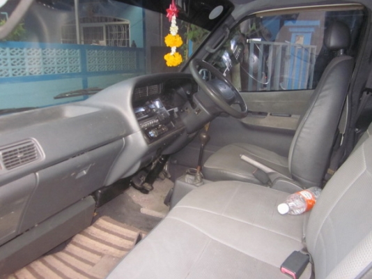 รถตู้ รถตู้