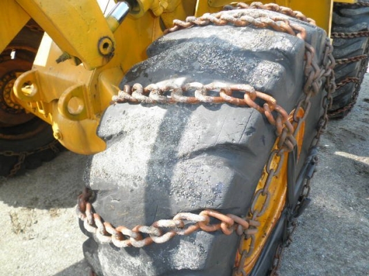 รถตักยอดฮิต 920 #75J-***** 1982yr 14250hr Tel : 098-858-5524 สามภพ ครับ