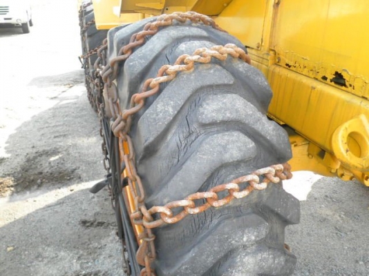 รถตักยอดฮิต 920 #75J-***** 1982yr 14250hr Tel : 098-858-5524 สามภพ ครับ