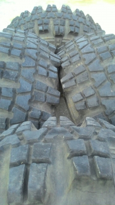 ขาย SIMEX A เดี่ยว 33 X 10.5R15พร้อมล้อ