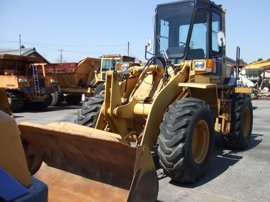 รถตัก WA100-1 #3**** ปี 1992 6846ชม. เครื่อง KOMATSU 6D95L 1.2คิว สภาพสวย