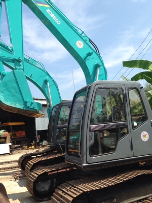 บริษัท เจซีซี แมซีนจำกัด  รับทำสีรถแมคโคร และรถแทรคเตอร์ ราคากันเอง  สนใจสอบถามข้อมูลเพิ่มเติมได้ที่  089-7462641