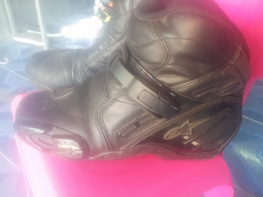 รองเท้าข้อสั้นมือสอง เบอร์41