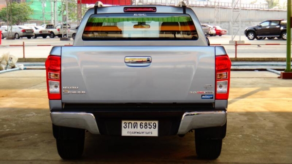 ขาย ALL NEW D-MAX V-CROSS 3.0Ddi VGS TUBRO 4X4 ปี 2014 ขาย ALL NEW D-MAX V-CROSS 3.0Ddi VGS TUBRO 4X4 ปี 2014