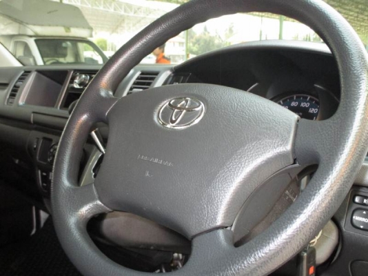 ขายรถตู้ Toyota Ventury 2.7V ปี 2012