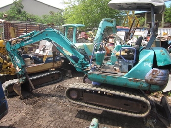 มาอีกคันแล้วครับ กับรถขุด หายาก - รถขุด แบคโฮ  KOMATSU : PC 20-7E บูมอาร์ม หัวกระแทกในตัว