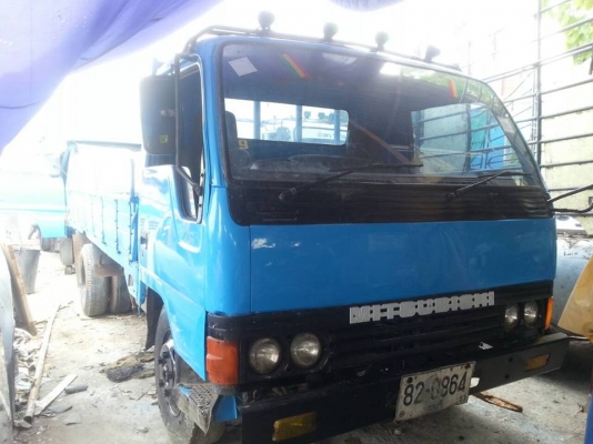 **220,000 บ.ต่อรอง///6ล้อCANTER-100** ขาย MITSU CANTER-100 6ล้อบรรทุก รถห้างแท้ MITSUBISHI CANTER FE444E-A 4D30-100HP ปี2539 เครื่องเดิม เกียร์เดิม เครื่องดี แน่นดี ประหยัด เกียร์ยาวเข้าง่าย ไม่หลุด ครับ ช่วงล่างเดิม 5น็อต หน้า-หลัง คัสซีดี เดิม ไม่ผุ ไม่