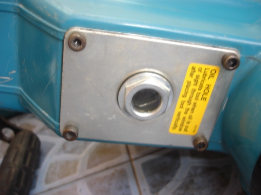 ขายเครื่องสกัดคอนกรีต(สกัดไฟฟ้า) 1510 วัตต์ Makita รุ่น HM1306