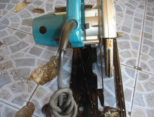 ขายเลื่อยวงเดือน 9 นิ้ว makita รุ่น N5900B (2,000w.)