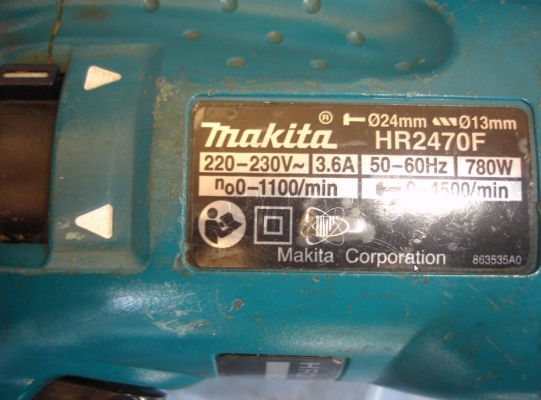 สว่านโรตารี่ 24มม. makita hr2470f (780w.) 3ระบบ