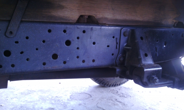 รถสี่ล้อ    88  แรง  เครื่องดี  ครัชชีดี  พวงมาลัยเพาเวอร์  แอร์เย็น  เอกสารพร้อม