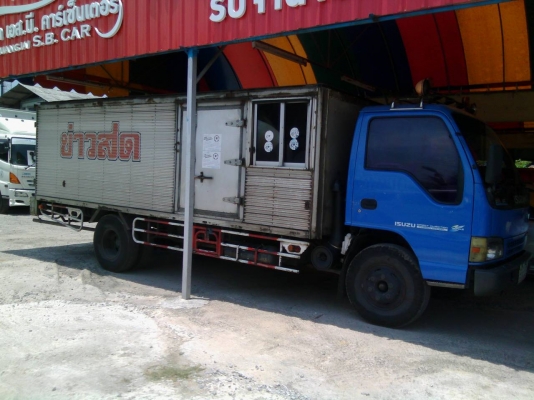หกล้อ อีซูซุ NQR150ปี49รถห้างแท้ บรรทุกตู้แห้ง สภาพดีพร้อมใช้งาน เอกสารทะเบียนพร้อมโอน (มี2คัน)
