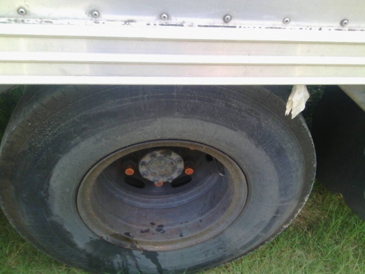 หกล้อ อีซูซุ NQR150ปี49รถห้างแท้ บรรทุกตู้แห้ง สภาพดีพร้อมใช้งาน เอกสารทะเบียนพร้อมโอน (มี2คัน)