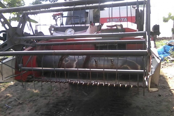 ขายรถเกี่ยวข้าวKUBOTA DC60 สภาพสวย ปี54 ช่วงล่างดี ทำงานเร็ว ใช้งานได้ทุกระบบ เล่มทะเบียนพร้อมโอน สนใจโทร 090-8588220คุณนะ 093-3258446คุณบิว ID:narong498 หรือ www.truck.in.th/498 หรือเพจFacebook ณรงค์ ซื้อขายรถมือสอง (เว็บไซต์ส่วนตัว)