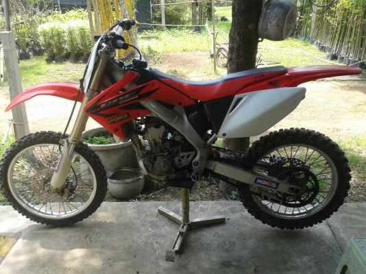 ขาย  crf ปี2006 สภาพโกดัง