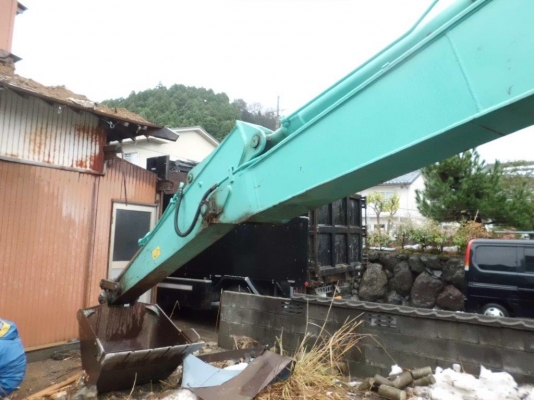 SK135SRSR-1ES YY04-0****  ปี2004  7423ชม. สภาพสวย แทรคก้อนยาง เครื่อง ISUZU BB-4BG1T ราคาไม่แพงครับ