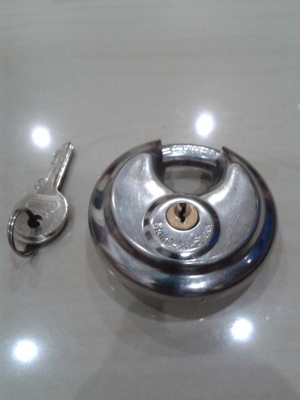 กุญแจสแตนเลส