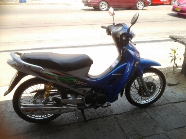 เวฟ125ปี49ตาทเท้า