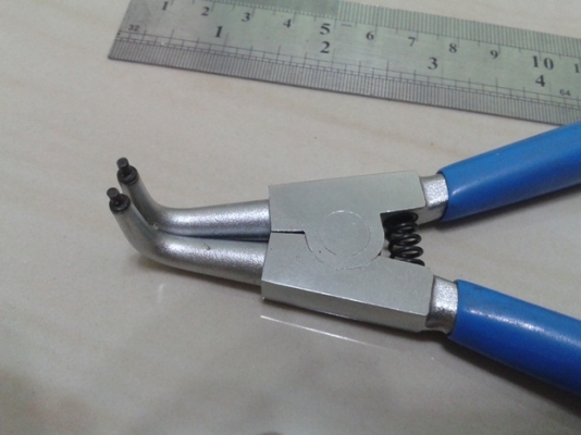 คีมถ่างแหวนปากงอ UNIOR Made In Japan คีมถ่างแหวนปากงอ UNIOR Made In Japan