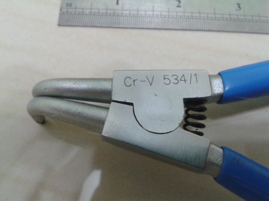 คีมถ่างแหวนปากงอ UNIOR Made In Japan คีมถ่างแหวนปากงอ UNIOR Made In Japan