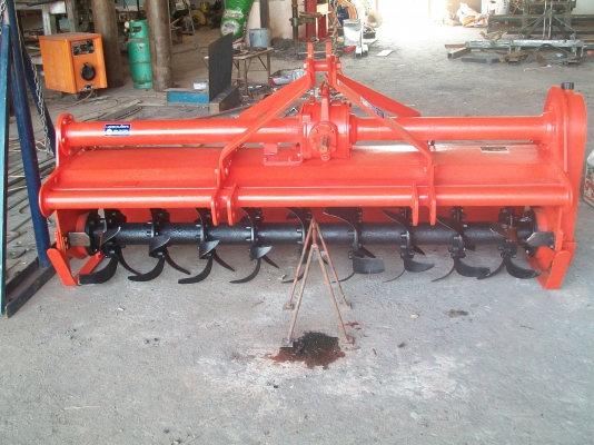 ขายโรตารี่่1.80 เมตรตราช้างใส่กับรถไถ 45 -47แรงพร้อมยอยใหม่