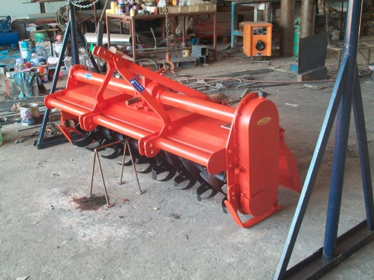 ขายโรตารี่่1.80 เมตรตราช้างใส่กับรถไถ 45 -47แรงพร้อมยอยใหม่