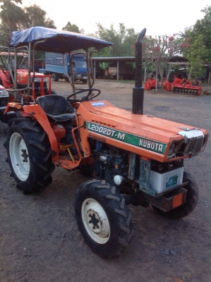 แทรกเตอร์คูโบต้า l 2002 สภาพดีใช้งานได้เลย แทรกเตอร์คูโบต้า l 2002 สภาพดีใช้งานได้เลย