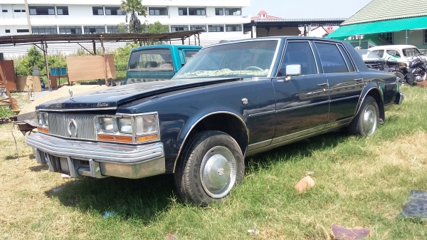 คาดิแลค เผื่อใครสนใจ no book no เครื่อง สภาพเจ๋งพอควร