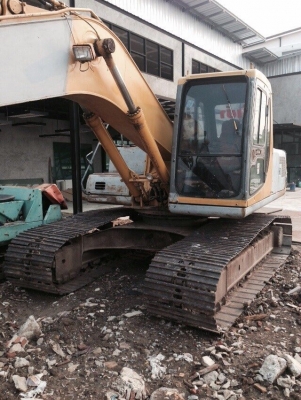 ขายด่วน komatsu pc 200 6 ราคา 735,000บาท