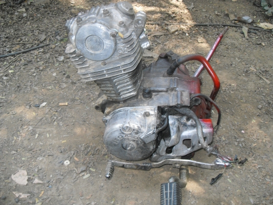 ขายเครื่อง TRL200 เซียงกง Cdi 6เกียร์+คอยล์แท้+กล่องไฟ+ชุดไฟแท้ติดรถ  7,000.-รวมส่ง