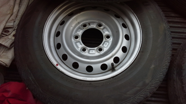 ขายล้อ ISUZU  ขอบ 15 6รู