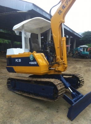 ขายKOMATSU. Pc20-3. เครื่องแน่น อามยาวบูมยาวพิเศษ ตัวเดินไฮดาส. ขุดลึก. ยกสูง. ราคา240,000ต่อรองได้ครับ. สนใจ. 096-3268553 ช่างเบนซ์. ID LINE0963268553 ขายKOMATSU. Pc20-3. เครื่องแน่น อามยาวบูมยาวพิเศษ ตัวเดินไฮดาส. ขุดลึก. ยกสูง. ราคา240,000ต่อรองได้ครับ. สนใจ. 096-3268553 ช่างเบนซ์. ID LINE0963268553