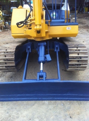 ขายKOMATSU. Pc20-3. เครื่องแน่น อามยาวบูมยาวพิเศษ ตัวเดินไฮดาส.  ขุดลึก. ยกสูง.  ราคา240,000ต่อรองได้ครับ.  สนใจ. 096-3268553 ช่างเบนซ์.   ID LINE0963268553