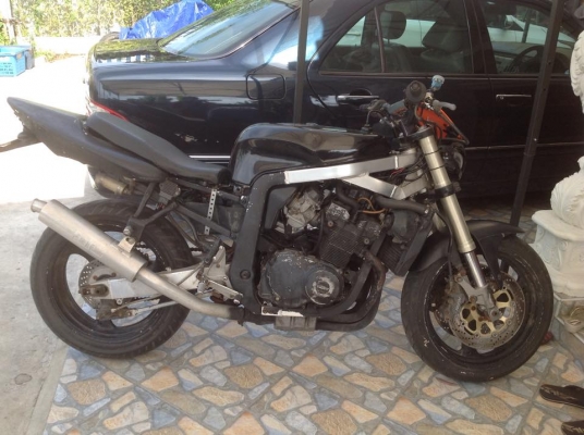 GSXR-400 R7 พร้อมทะเบียนแท้เล่มเขียว GK76A เอกสารชุดโอนครบไม่ขาด