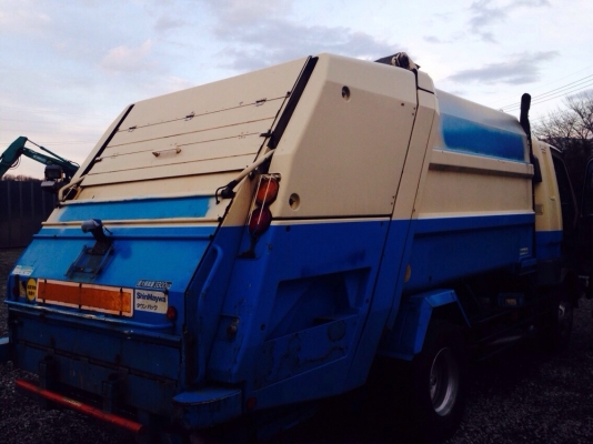 ขาย MITSUBISHI FUSO FK61 E/G 6M61 ขาย MITSUBISHI FUSO FK61 E/G 6M61