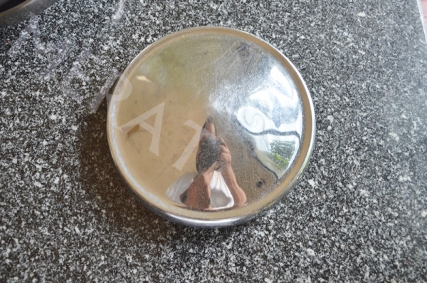 ขายฝาครอบล้อ ฟอร์ด 4 ฝา แถม 1 ฝา สภาพค่อนข้างดี 1,000.-บาท ขายฝาครอบล้อ ฟอร์ด 4 ฝา แถม 1 ฝา สภาพค่อนข้างดี 1,000.-บาท