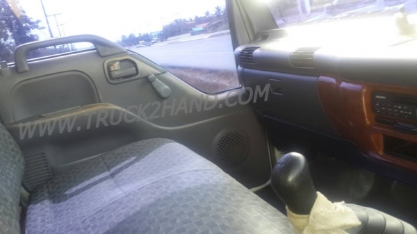 รถ 6ล้อ Isuzu  NQR 175 รถรั้ว กระบะยาว5.6เมตร เข็มไมล์ 197850 รถปี 2549