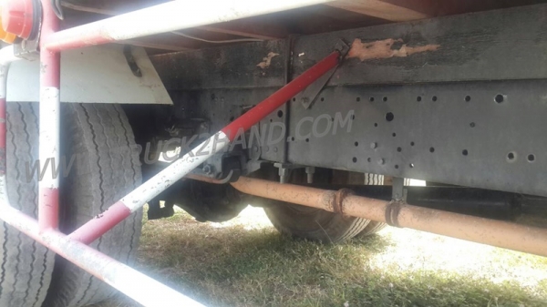 รถ 6ล้อ Isuzu  NQR 175 รถรั้ว กระบะยาว5.6เมตร เข็มไมล์ 197850 รถปี 2549