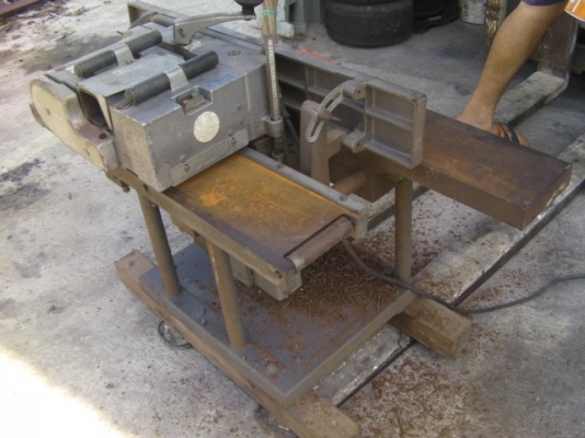 เครื่องโครกไม้ไซไม้ 2in 1 ราคา 25,000บาทสภาพ 80\%ยี่ห้อ มาชิต้า พร้อมหม้อแปลง เหมาะสำหรับใช้นอกสถานที่ตามหน้าไซตงาน ของญี่ปุ่นแท้ เครื่องโครกไม้ไซไม้ 2in 1 ราคา 25,000บาทสภาพ 80\%ยี่ห้อ มาชิต้า พร้อมหม้อแปลง เหมาะสำหรับใช้นอกสถานที่ตามหน้าไซตงาน ของญี่ปุ่นแท้