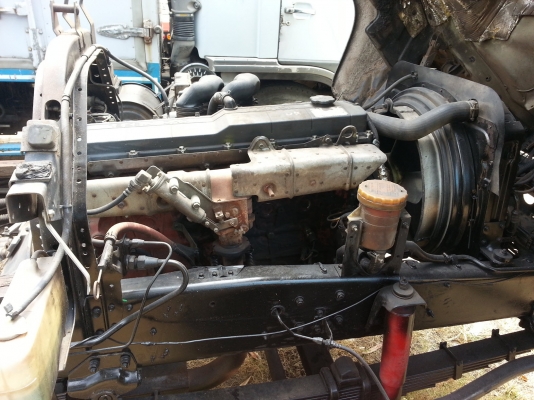 ขายหัวลาก 3m เครื่อง 240 แรง เกียร์ฟูลเลอร์ รถพร้อมใช้ โทร 0872508883 คิงส์