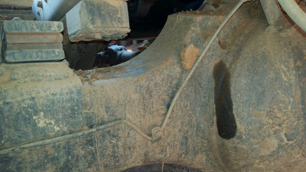 รถฮีโน่ 10 ล้อดั้ม F18  178 แรงม้า. ปี 32    สนใจติดต่อ 081 - 6079515