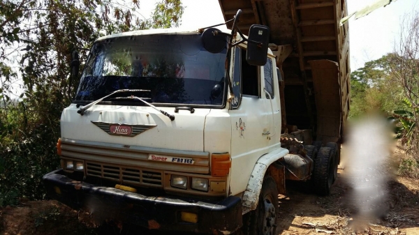 รถฮีโน่ 10 ล้อดั้ม F18  178 แรงม้า. ปี 32    สนใจติดต่อ 081 - 6079515