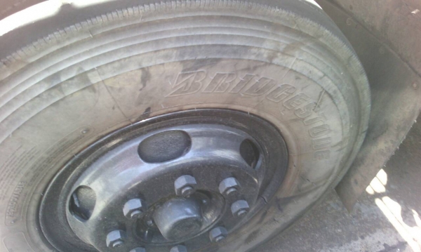 รถอีซูซุ 10 ล้อ ( หลังถนน. ) FVM 270 แรงม้า. ปี 44 - 45 ( ขายแม่ , ลูก  / มีขาย 2 พ่วง. )   สนใจติดต่อ 081 - 6079515